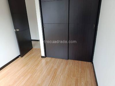 Apartamento de 3 alcobas en arriendo en Loma De Los Gonzalez, Medellín, 78 m² · foto 7 de 14