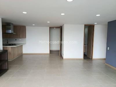 Apartamento en arriendo en Las Palmas, Medellín · foto 3 de 13