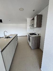 Apartamento en venta en Suramericana, Medellín · foto 3 de 20