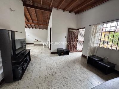 Casa de 4 alcobas en venta en San Javier, Medellín, 160 m² · foto 5 de 14