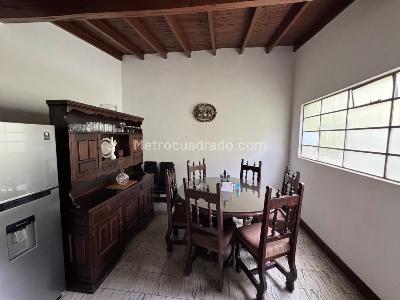Casa de 4 alcobas en venta en San Javier, Medellín, 160 m² · foto 8 de 14