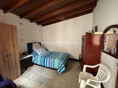 Casa de 4 alcobas en venta en San Javier, Medellín, 160 m² · foto 9 de 14