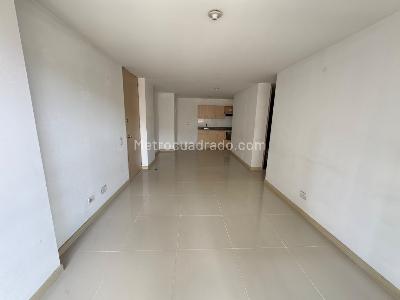 Apartamento de 3 alcobas en venta en Parque, Sabaneta, 72 m² · foto 4 de 20