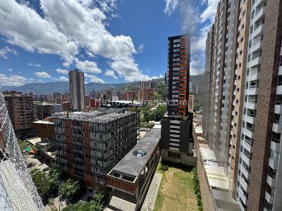 Apartamento de 3 alcobas en venta en Parque, Sabaneta, 72 m² · foto 5 de 20