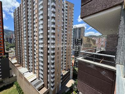 Apartamento de 3 alcobas en venta en Parque, Sabaneta, 72 m² · foto 15 de 20