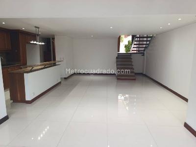 Casa en arriendo en Las Palmas, Medellín · foto 2 de 19