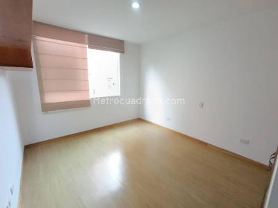 Apartamento de 2 alcobas en arriendo en Parque Poblado, Medellín, 85 m² · foto 12 de 19