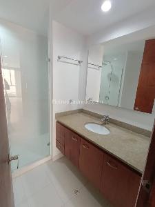 Apartamento de 2 alcobas en arriendo en Parque Poblado, Medellín, 85 m² · foto 14 de 19