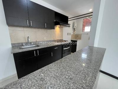 Apartamento de 2 alcobas en arriendo en Ciudad Del Rio, Medellín, 72 m² · foto 8 de 20