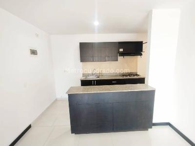 Apartamento de 2 alcobas en arriendo en Ciudad Del Rio, Medellín, 75 m² · foto 2 de 17