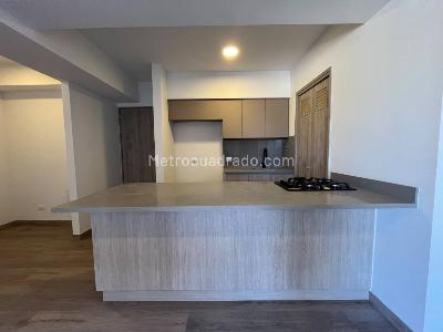 Apartamento en arriendo en Ciudad Del Rio, Medellín · foto 8 de 20