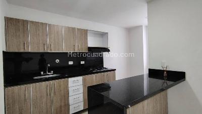 Apartamento de 2 alcobas en arriendo en Laureles, Medellín, 60 m² · foto 2 de 17