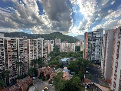 Apartamento de 3 alcobas en arriendo en Loma De Los Bernal, Medellín, 88 m² · foto 5 de 20