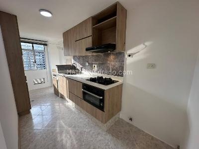 Apartamento de 3 alcobas en arriendo en Loma De Los Bernal, Medellín, 88 m² · foto 8 de 20