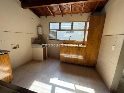 Casa de 3 alcobas en arriendo en Calasanz, Medellín, 140 m² · foto 2 de 17