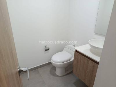Apartaestudio en arriendo en Loma Del Indio, Medellín, 59 m² · foto 7 de 9