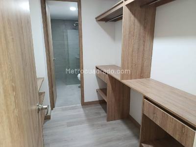 Apartaestudio en arriendo en Loma Del Indio, Medellín, 59 m² · foto 8 de 9