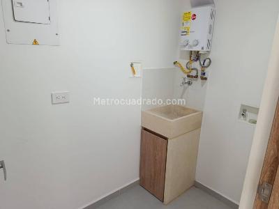 Apartaestudio en arriendo en Loma Del Indio, Medellín, 59 m² · foto 9 de 9