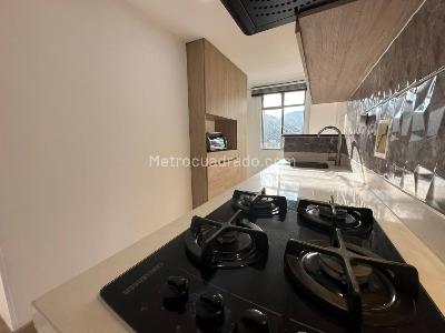 Apartamento de 3 alcobas en arriendo en Loma De Los Bernal, Medellín, 88 m² · foto 5 de 20