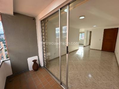 Apartamento de 3 alcobas en arriendo en Loma De Los Bernal, Medellín, 88 m² · foto 16 de 20