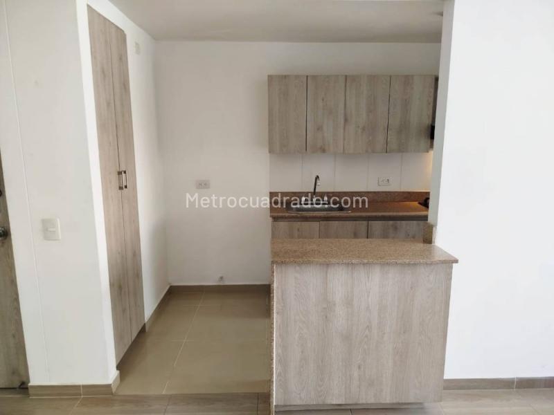 Comfortable 3BR Apartment in Santa Ana - 4