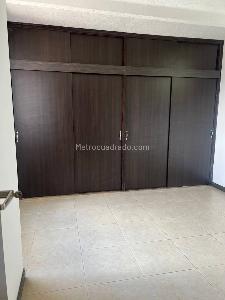 Apartamento de 3 alcobas en arriendo en Calasanz, Medellín, 80 m² · foto 5 de 7
