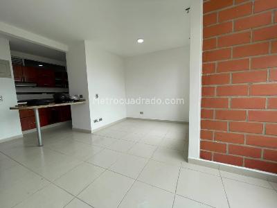 Apartamento de 3 alcobas en arriendo en Calasanz, Medellín, 65 m² · foto 3 de 12