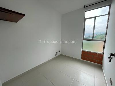 Apartamento de 3 alcobas en arriendo en Calasanz, Medellín, 65 m² · foto 6 de 12