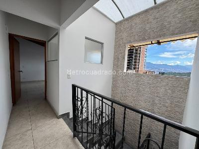 Apartamento de 3 alcobas en venta en El Diamante, Medellín, 86 m² · foto 18 de 20