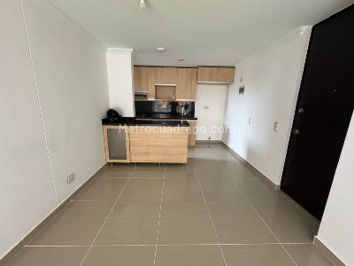 Apartamento de 3 alcobas en venta en Calasanz, Medellín, 70 m² · foto 2 de 20