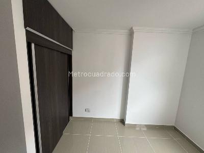 Apartamento de 3 alcobas en venta en Calasanz, Medellín, 70 m² · foto 13 de 20