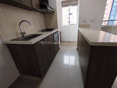 Apartamento de 2 alcobas en arriendo en San German, Medellín, 65 m² · foto 3 de 14