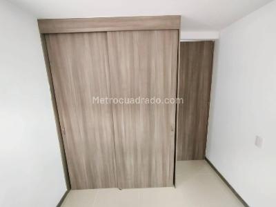 Apartamento de 2 alcobas en arriendo en San German, Medellín, 65 m² · foto 9 de 14