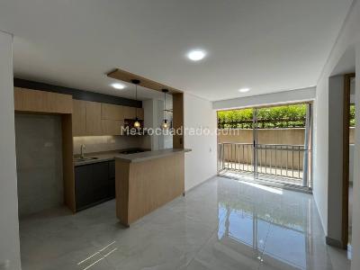 Apartamento de 2 alcobas en arriendo en Robledo, Medellín, 55 m² · foto 9 de 17