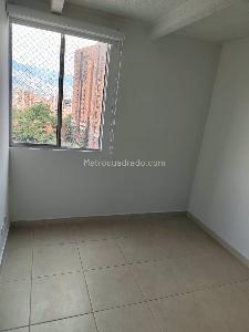 Apartamento de 3 alcobas en arriendo en Calasanz, Medellín, 70 m² · foto 12 de 13