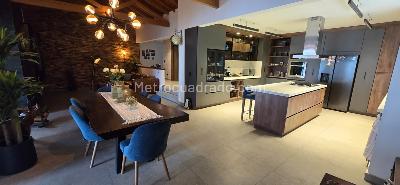 Casa de 4 alcobas en venta en Villas De La Candelaria, Envigado, 2000 m² · foto 2 de 20