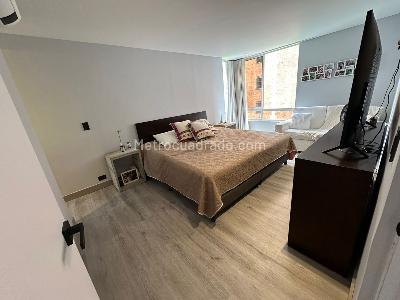 Apartamento en venta en El Poblado Provenza, Medellín · foto 9 de 20