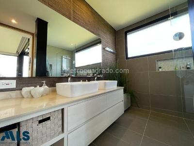 Casa de 5 alcobas en venta en Alto De Las Palmas, Envigado, 350 m² · foto 9 de 20