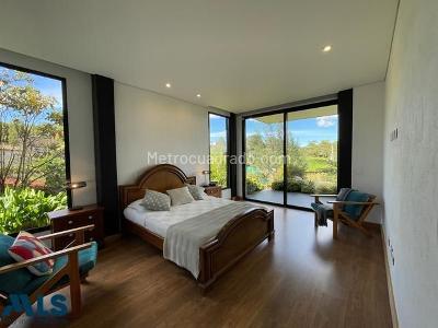 Casa de 5 alcobas en venta en Alto De Las Palmas, Envigado, 350 m² · foto 13 de 20