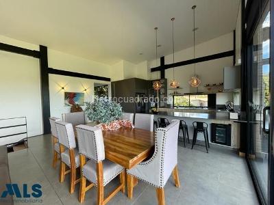 Casa de 5 alcobas en venta en Alto De Las Palmas, Envigado, 350 m² · foto 3 de 20
