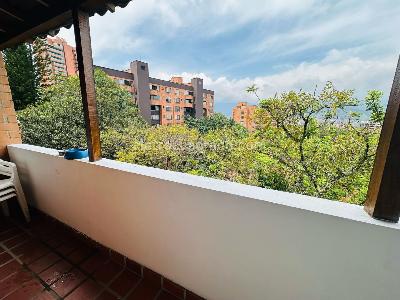Casa de 5 alcobas en venta en El Campestre, Medellín, 220 m² · foto 16 de 20