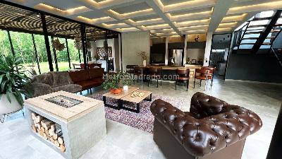 Casa de 3 alcobas en venta en Parcelación La Rioja 2, Envigado, 600 m² · foto 3 de 20