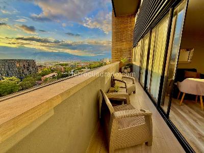 Apartamento en venta en La Aguacatala, Medellín · foto 2 de 19