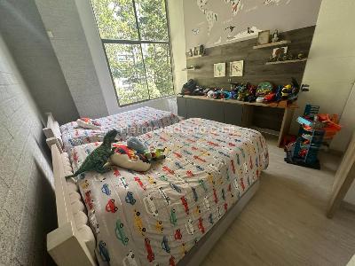 Casa de 4 alcobas en venta en Los Balsos, Medellín, 337 m² · foto 12 de 20