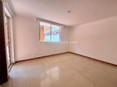 Apartamento en venta en Laureles, Medellín · foto 5 de 19