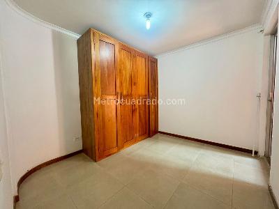 Apartamento en venta en Laureles, Medellín · foto 7 de 19