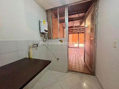 Apartamento en venta en Laureles, Medellín · foto 13 de 19