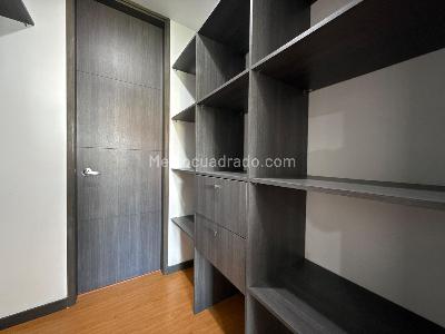 Apartamento en venta en Bosques De Zuniga, Envigado · foto 17 de 19