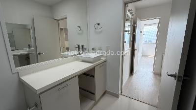 Apartamento de 4 alcobas en venta en El Poblado Oviedo, Medellín, 162 m² · foto 20 de 20
