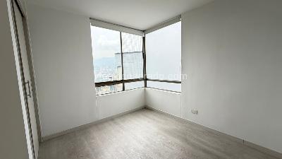 Apartamento de 4 alcobas en venta en El Poblado Oviedo, Medellín, 162 m² · foto 8 de 20